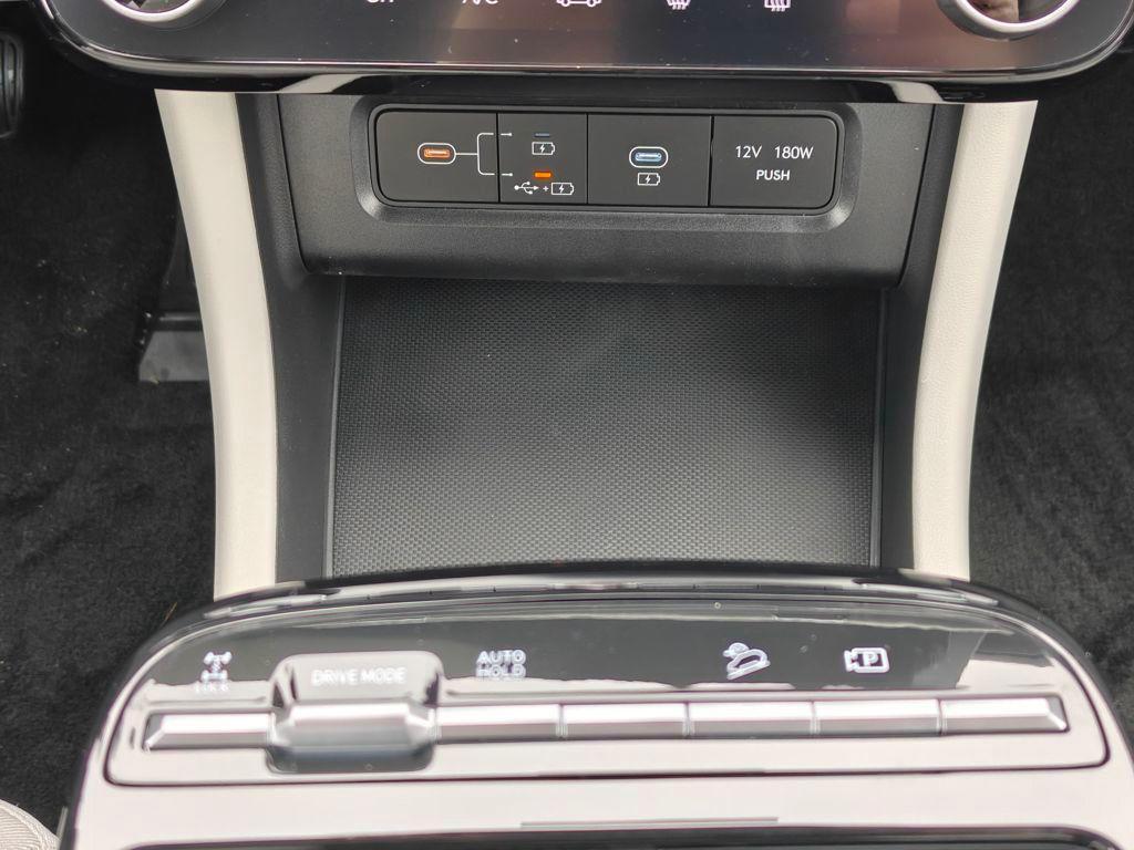 new 2026 Hyundai TUCSON Hybrid car, priced at $33,043