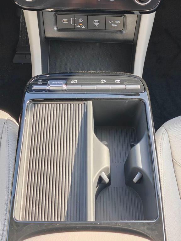 new 2026 Hyundai TUCSON Hybrid car, priced at $31,541