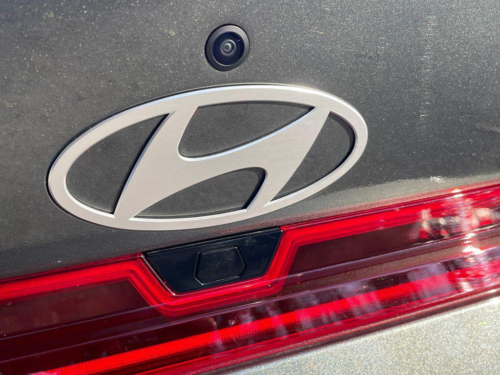 used 2024 Hyundai ELANTRA HEV car, priced at $22,888