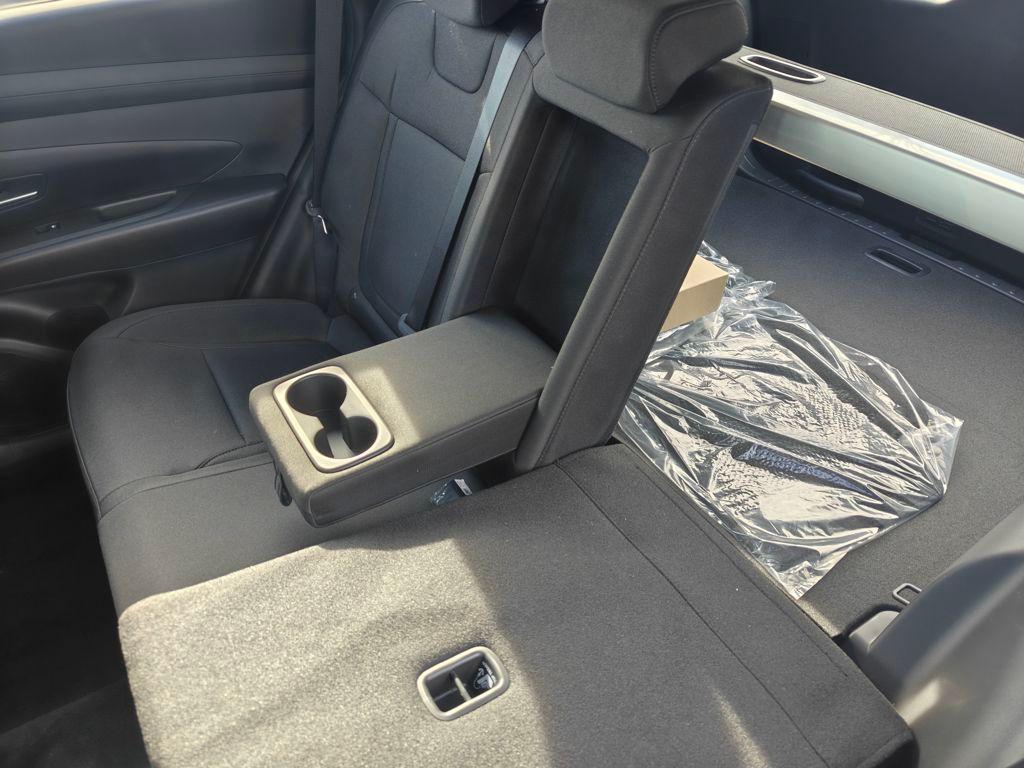 new 2026 Hyundai TUCSON Hybrid car, priced at $33,041