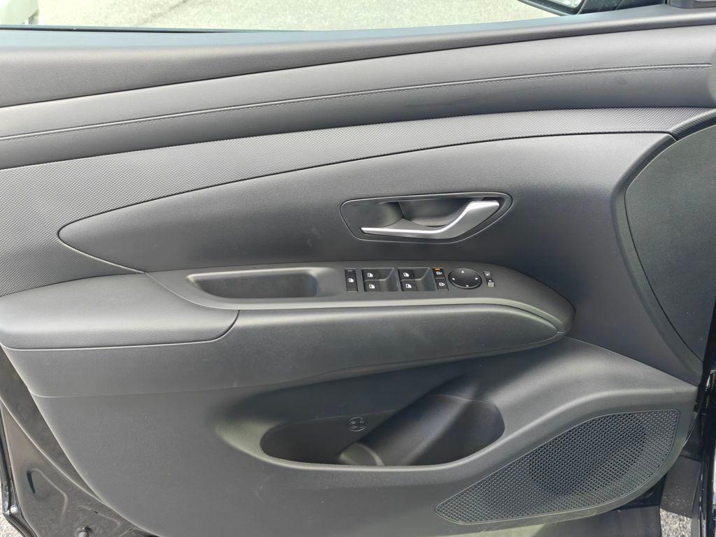 new 2026 Hyundai TUCSON Hybrid car, priced at $33,041