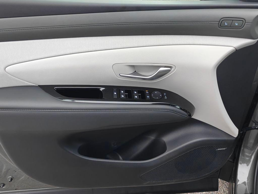 new 2026 Hyundai TUCSON Hybrid car, priced at $41,021