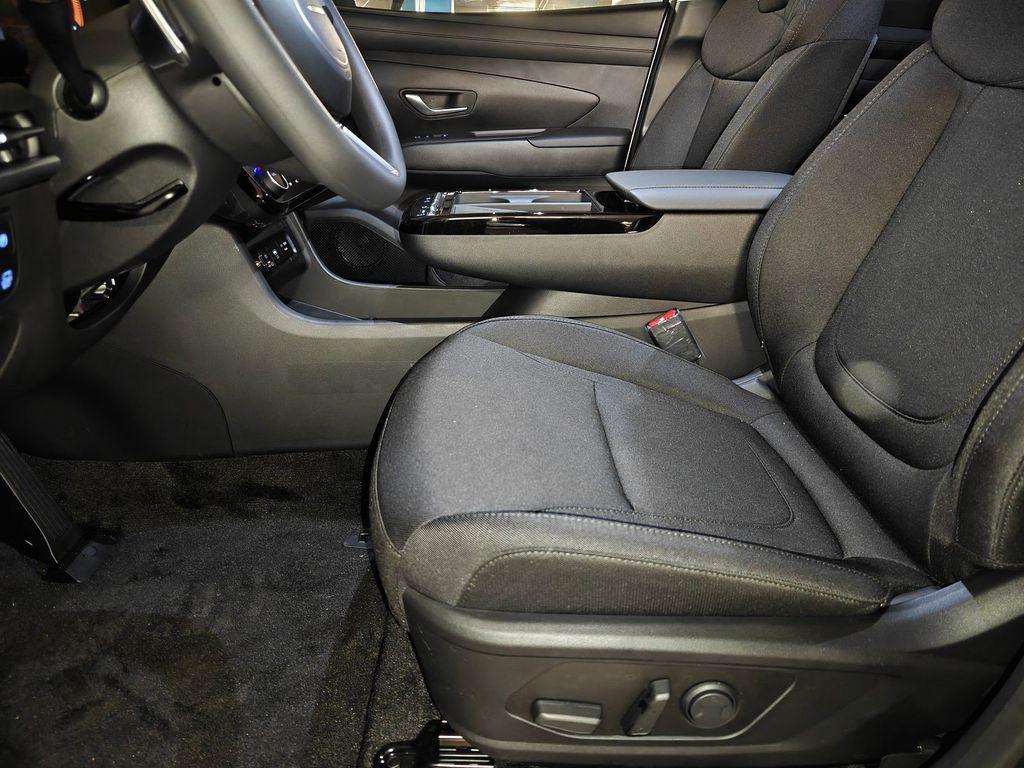 new 2026 Hyundai TUCSON Hybrid car, priced at $33,399