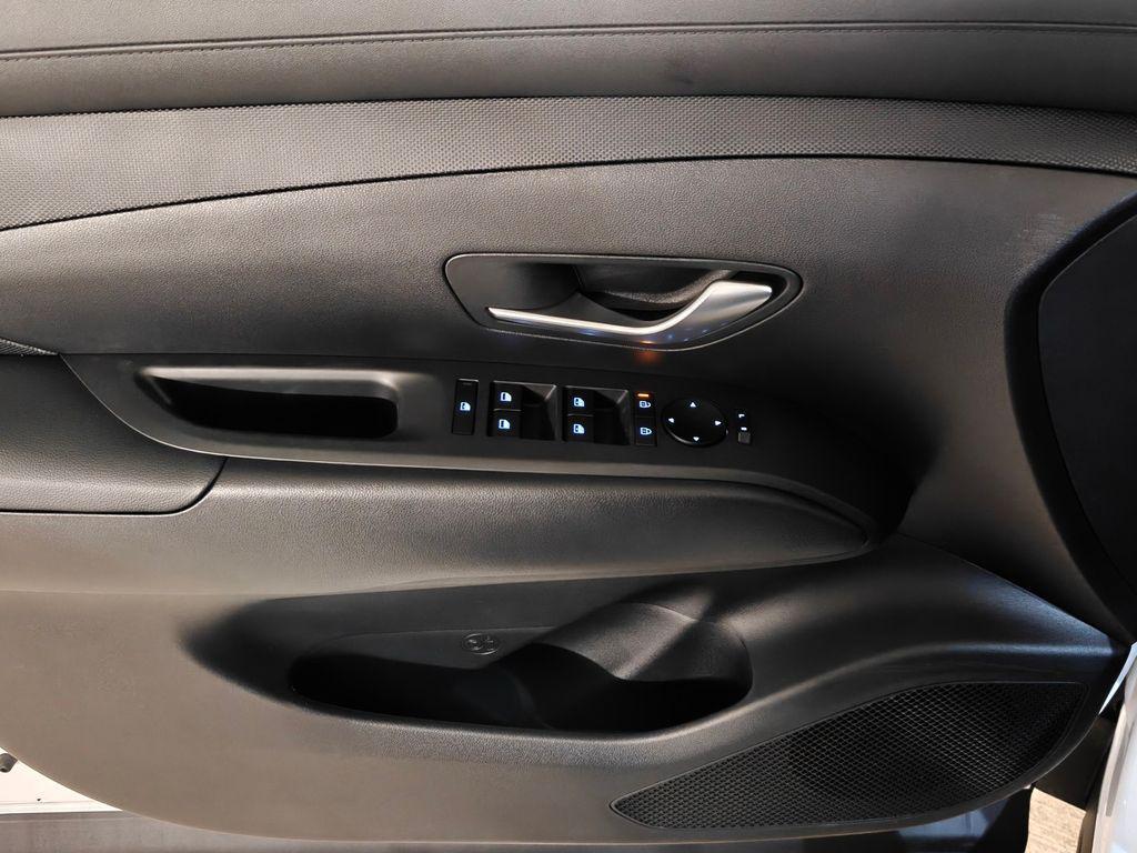 new 2026 Hyundai TUCSON Hybrid car, priced at $33,399