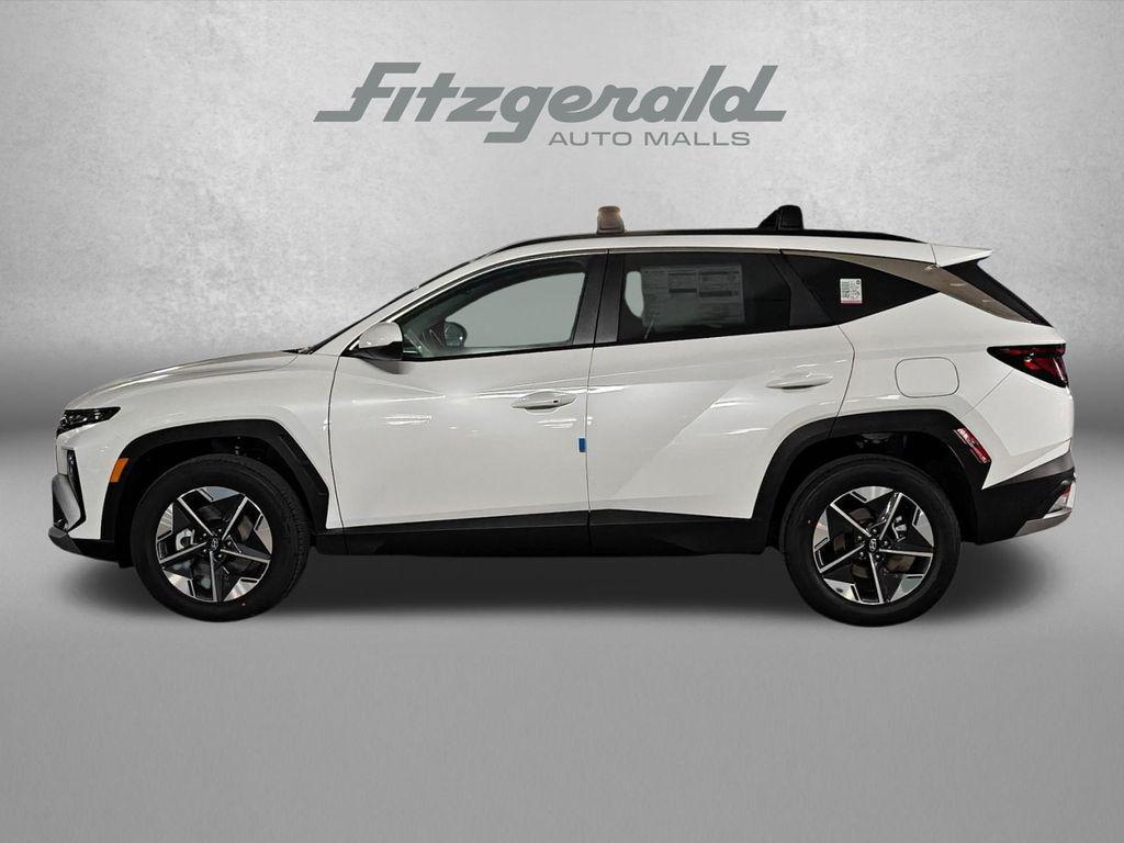 new 2026 Hyundai TUCSON Hybrid car, priced at $33,399