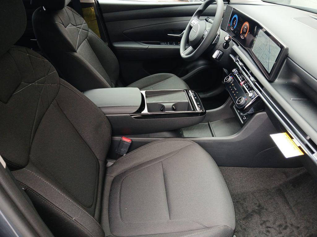 new 2026 Hyundai TUCSON Hybrid car, priced at $35,361