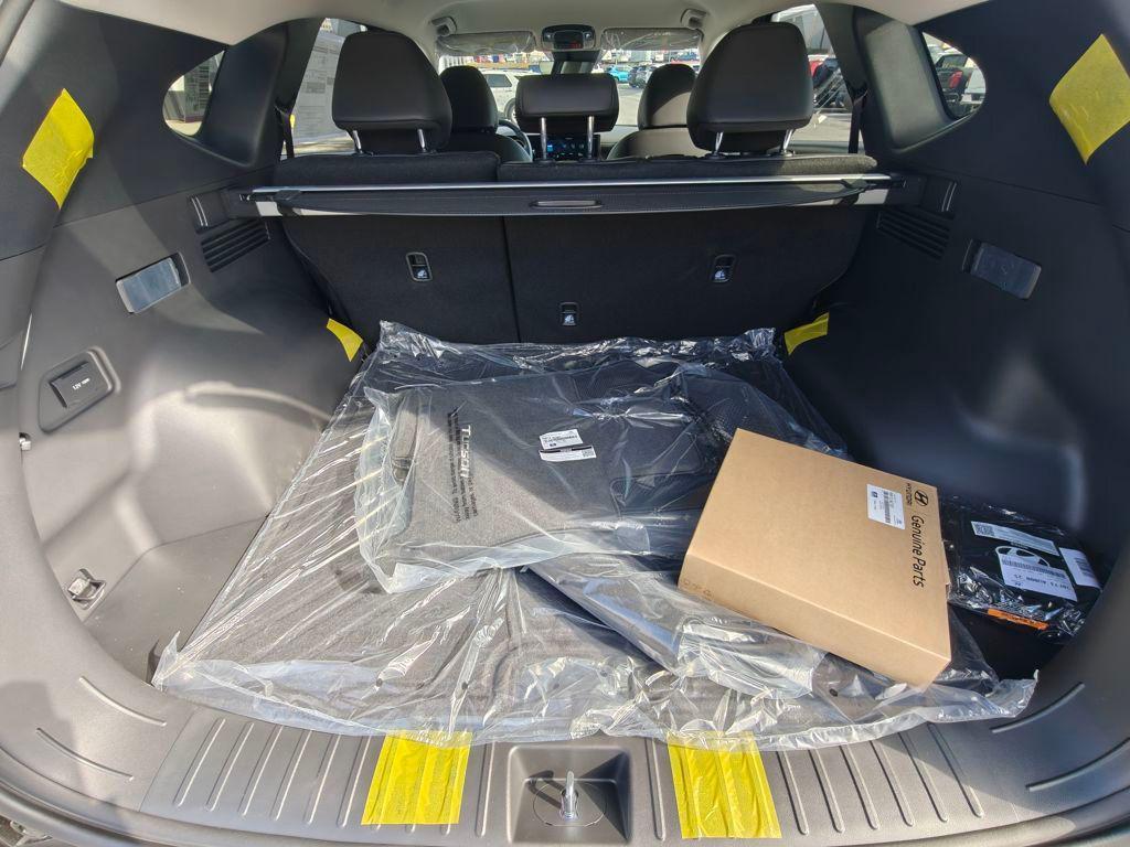 new 2026 Hyundai TUCSON Hybrid car, priced at $33,960