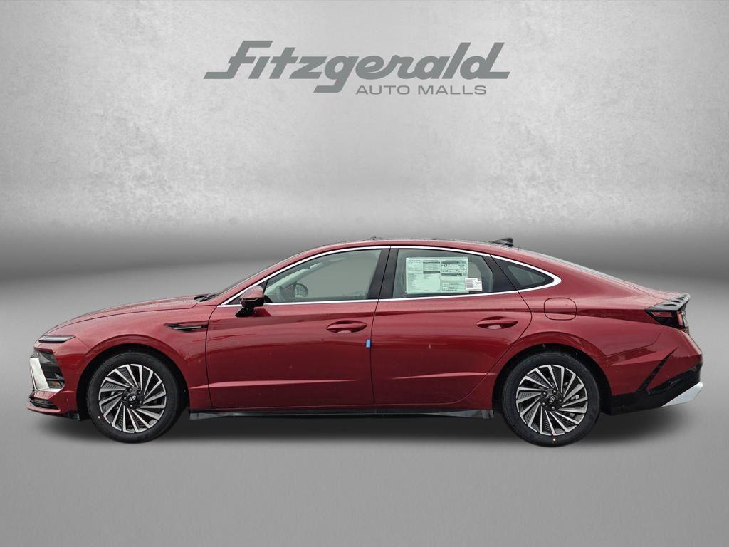 new 2026 Hyundai Sonata Hybrid car, priced at $40,442