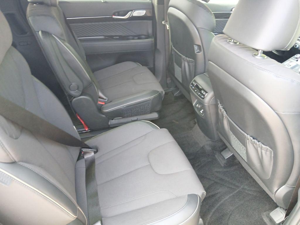 used 2025 Hyundai Palisade car, priced at $47,587
