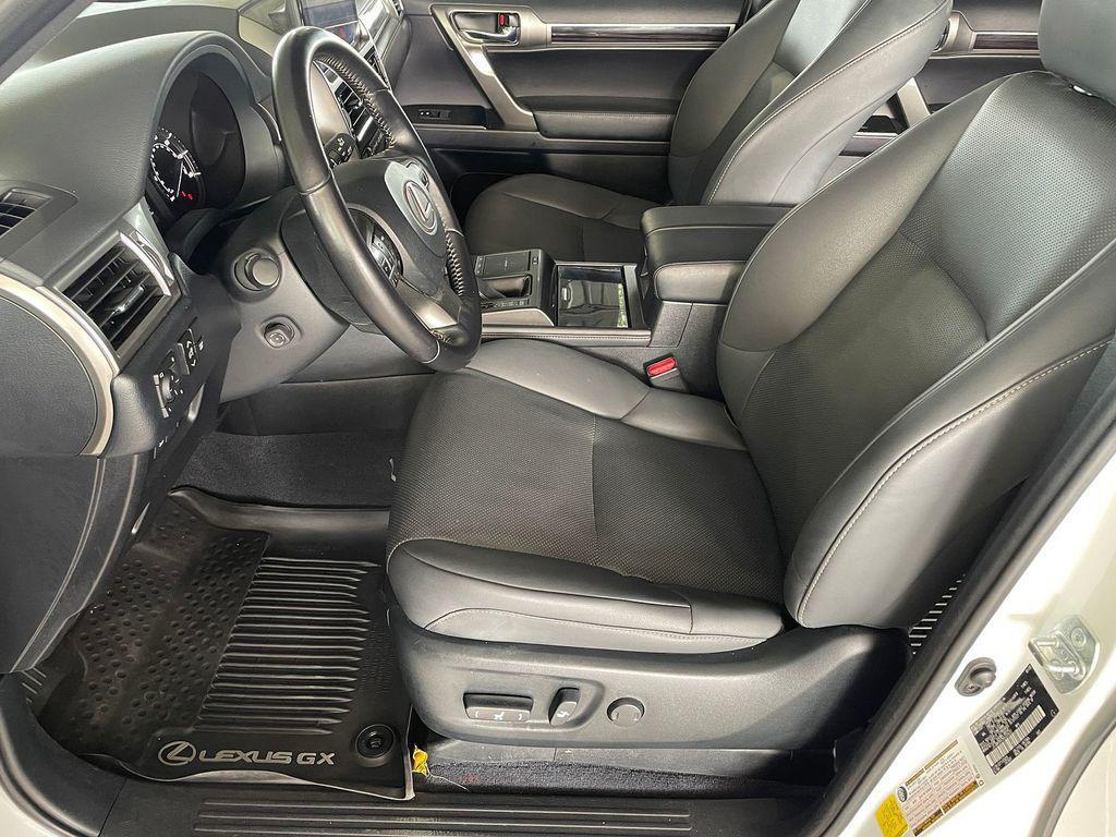 used 2022 Lexus GX 460 car, priced at $43,988