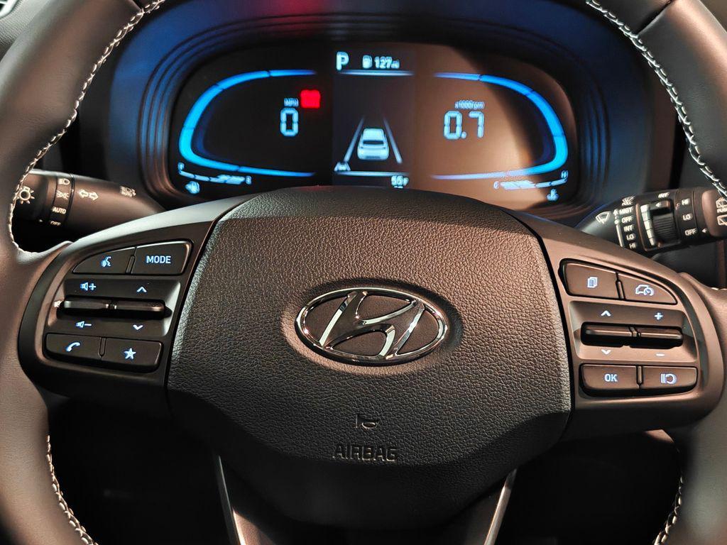 new 2025 Hyundai Venue car, priced at $23,779