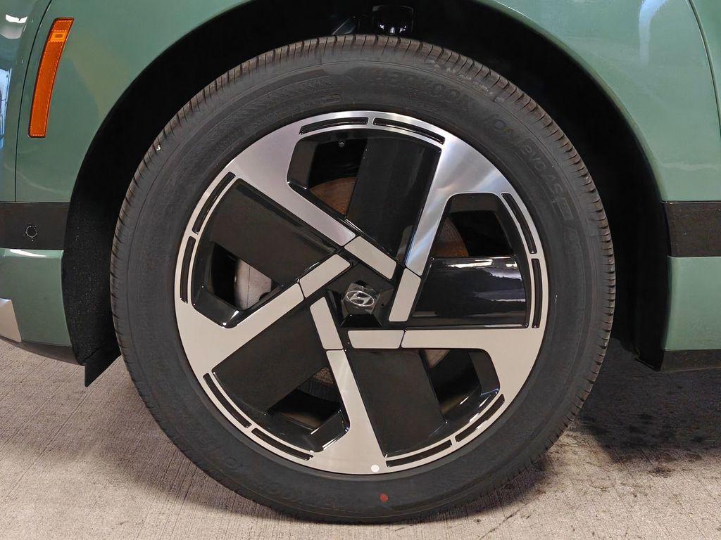 new 2026 Hyundai IONIQ 9 car, priced at $67,375