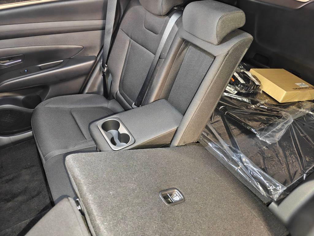 new 2026 Hyundai TUCSON Hybrid car, priced at $32,470