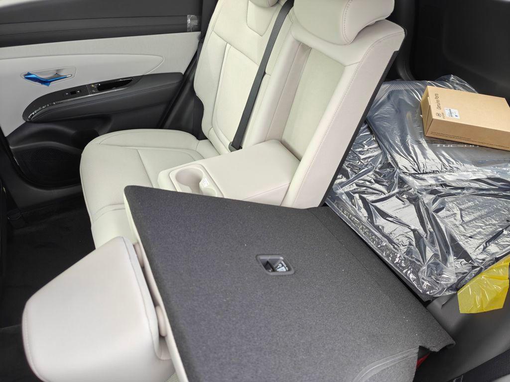 new 2026 Hyundai TUCSON Hybrid car, priced at $41,021