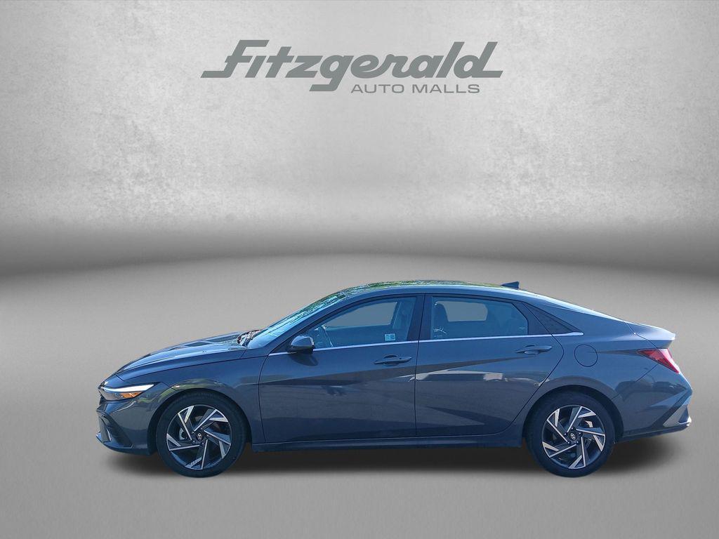 used 2024 Hyundai Elantra car, priced at $20,287