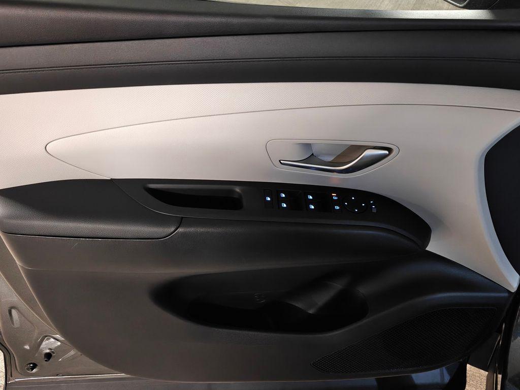 new 2026 Hyundai TUCSON Hybrid car, priced at $34,072