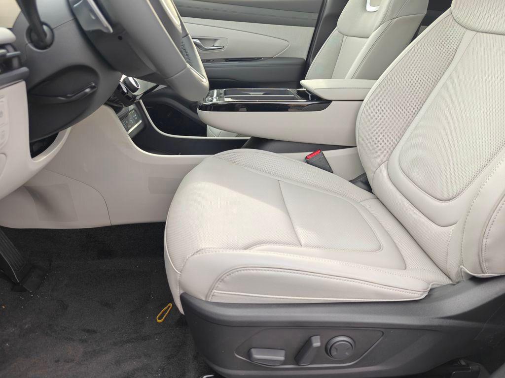 new 2026 Hyundai TUCSON Hybrid car, priced at $40,999