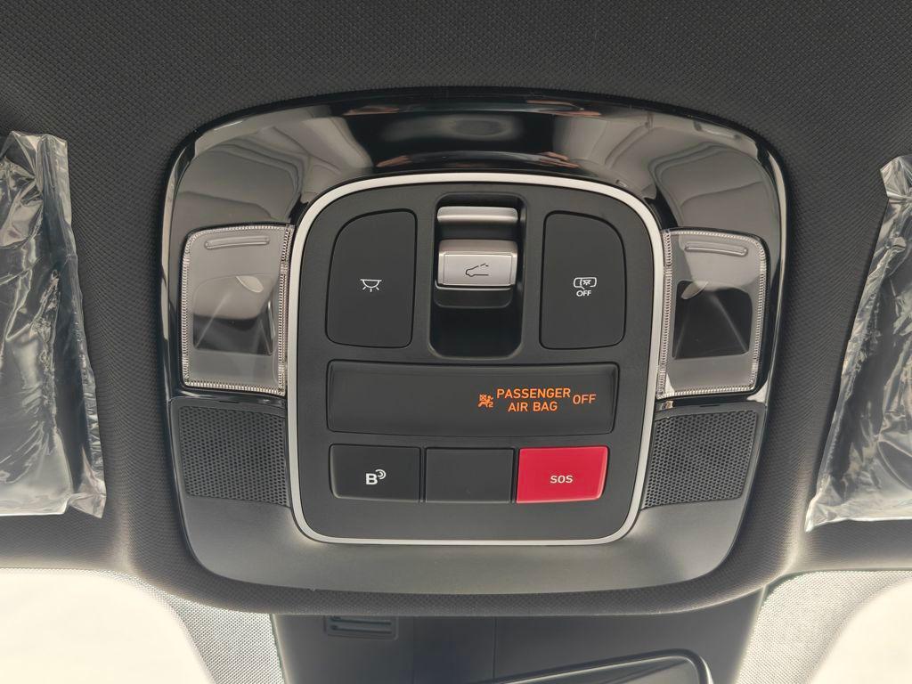 new 2026 Hyundai TUCSON Hybrid car, priced at $40,999