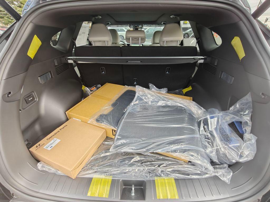 new 2026 Hyundai TUCSON Hybrid car, priced at $40,999