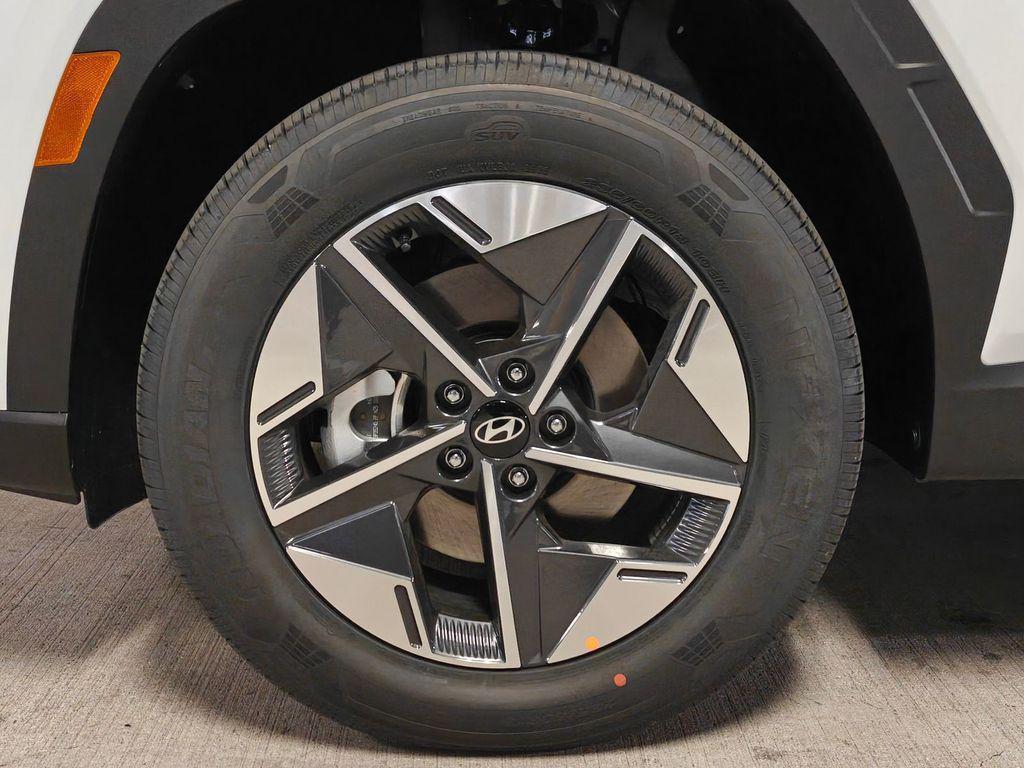 new 2026 Hyundai TUCSON Hybrid car, priced at $34,595