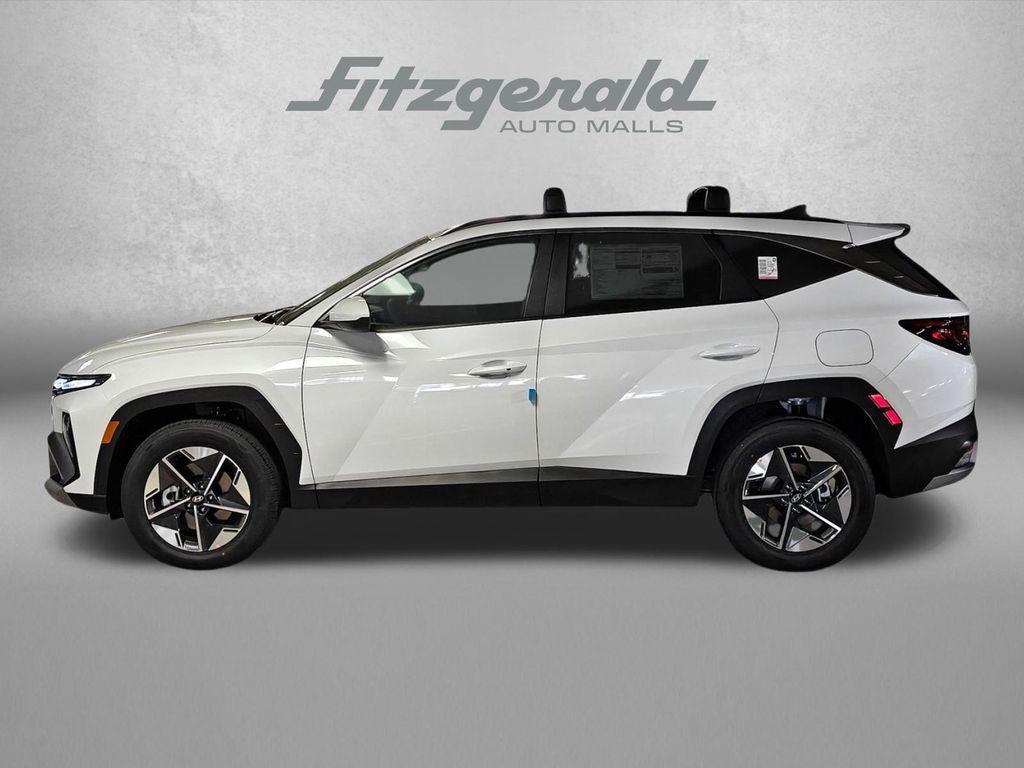 new 2026 Hyundai TUCSON Hybrid car, priced at $34,595