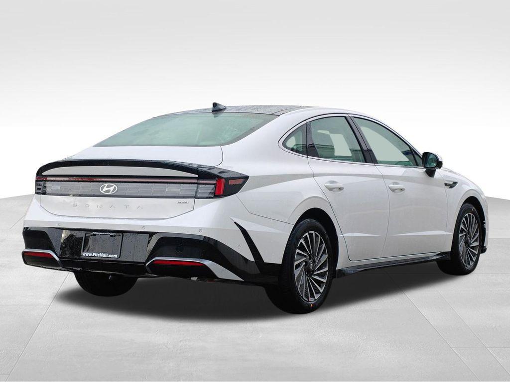 new 2026 Hyundai Sonata Hybrid car, priced at $39,256