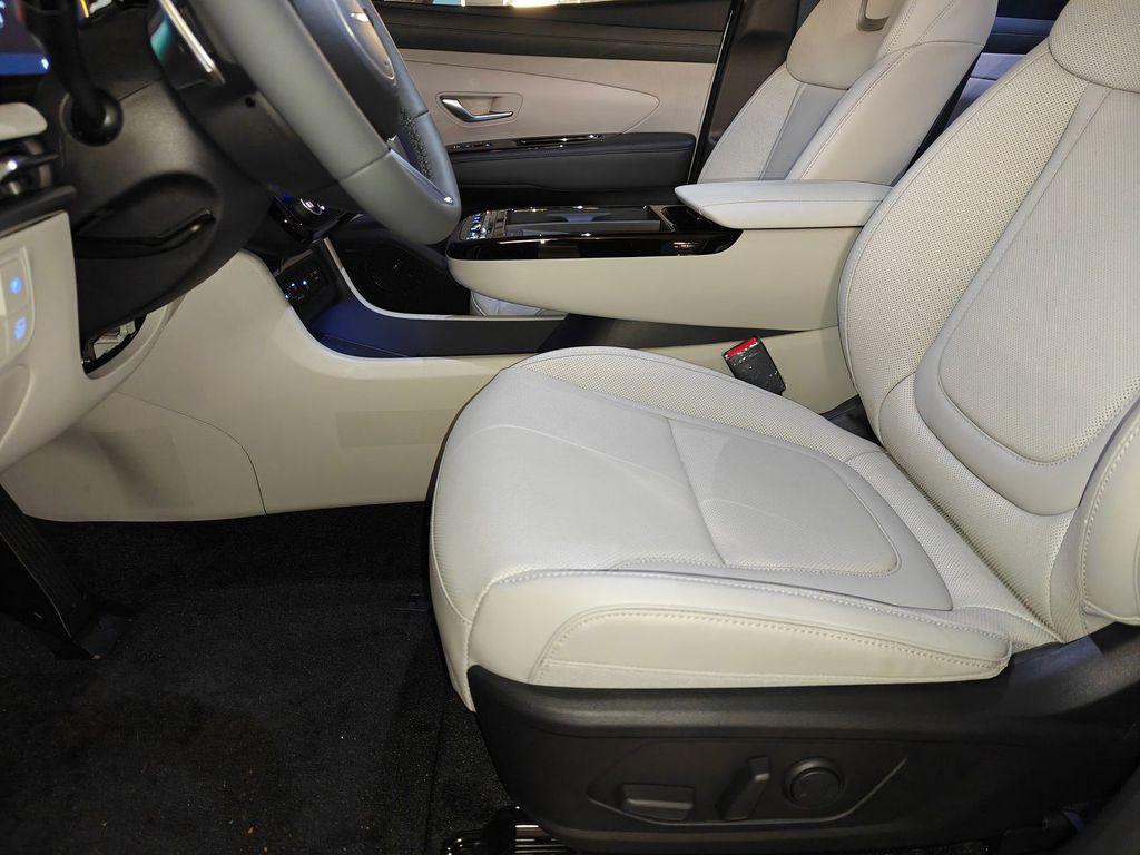 new 2026 Hyundai TUCSON Hybrid car, priced at $41,033