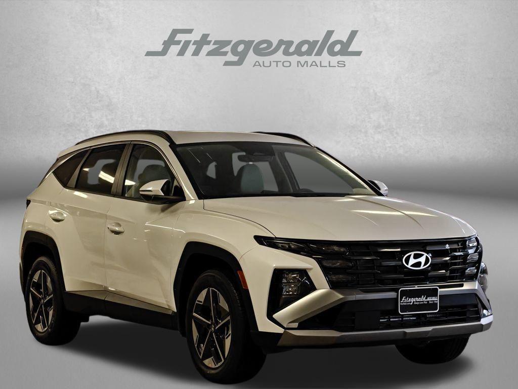 new 2026 Hyundai TUCSON Hybrid car, priced at $34,361