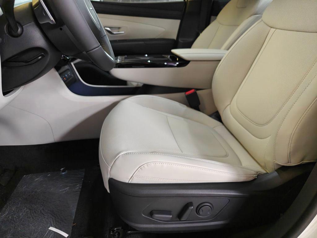 new 2026 Hyundai TUCSON Hybrid car, priced at $34,361