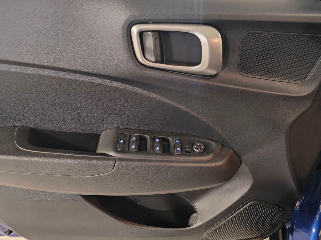 new 2025 Hyundai Venue car, priced at $22,555