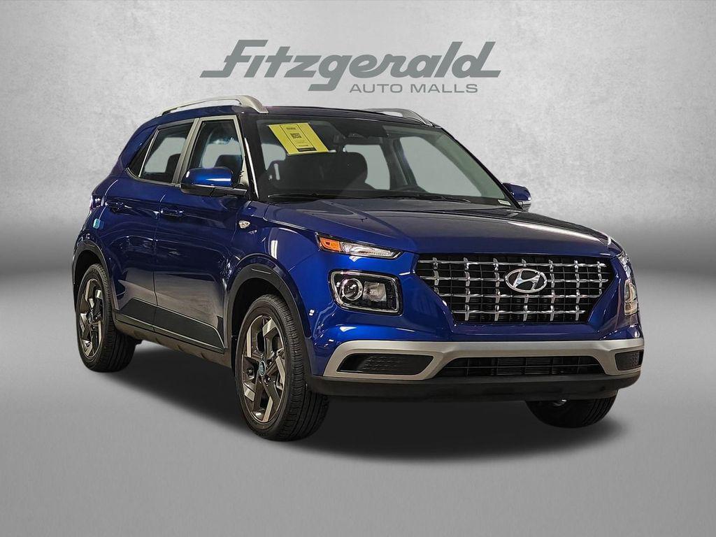 new 2025 Hyundai Venue car, priced at $22,555