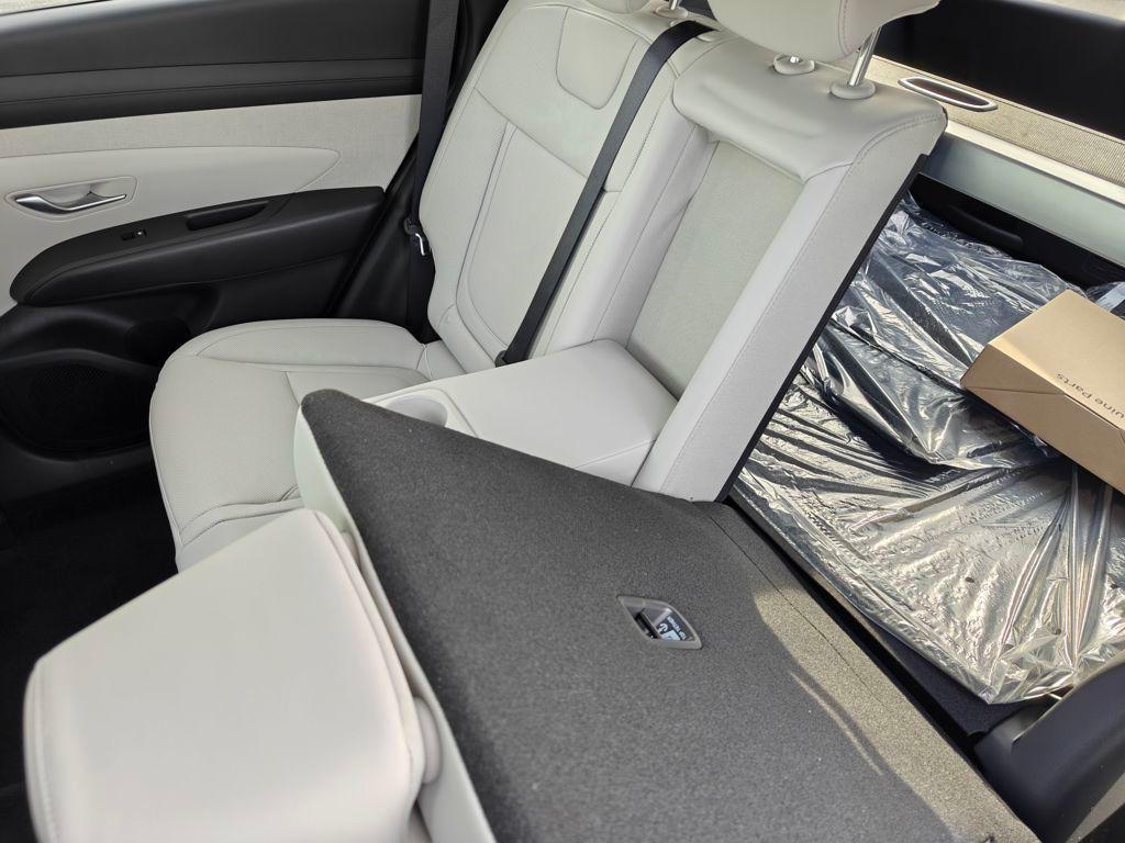 new 2026 Hyundai TUCSON Hybrid car, priced at $33,960