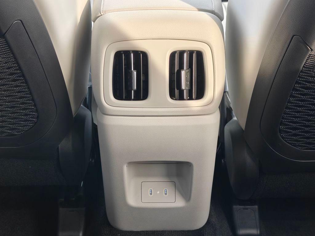 new 2026 Hyundai TUCSON Hybrid car, priced at $33,960