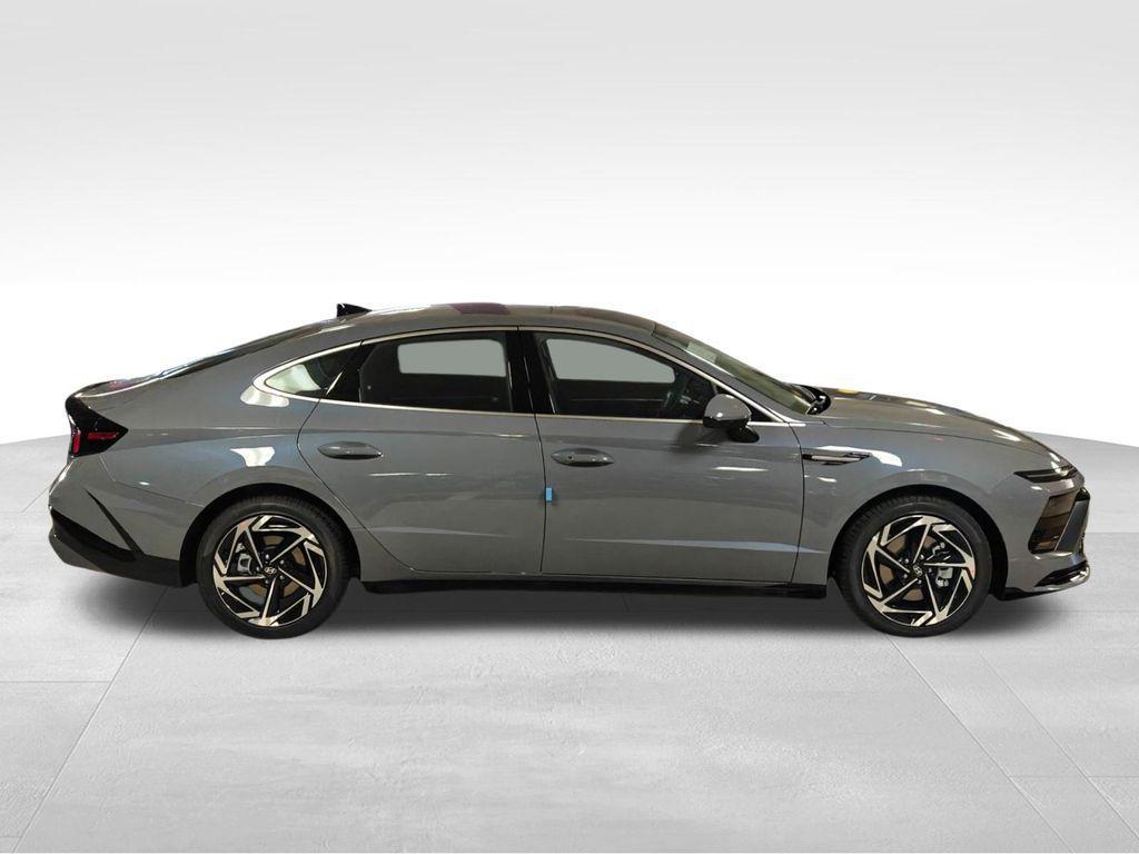 new 2026 Hyundai Sonata car, priced at $30,817