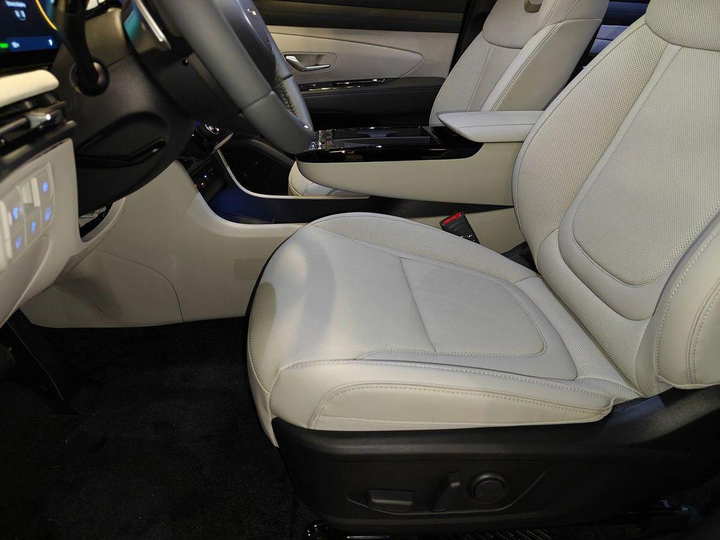 new 2026 Hyundai TUCSON Hybrid car, priced at $41,008