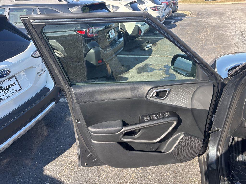 used 2023 Kia Soul car, priced at $15,093