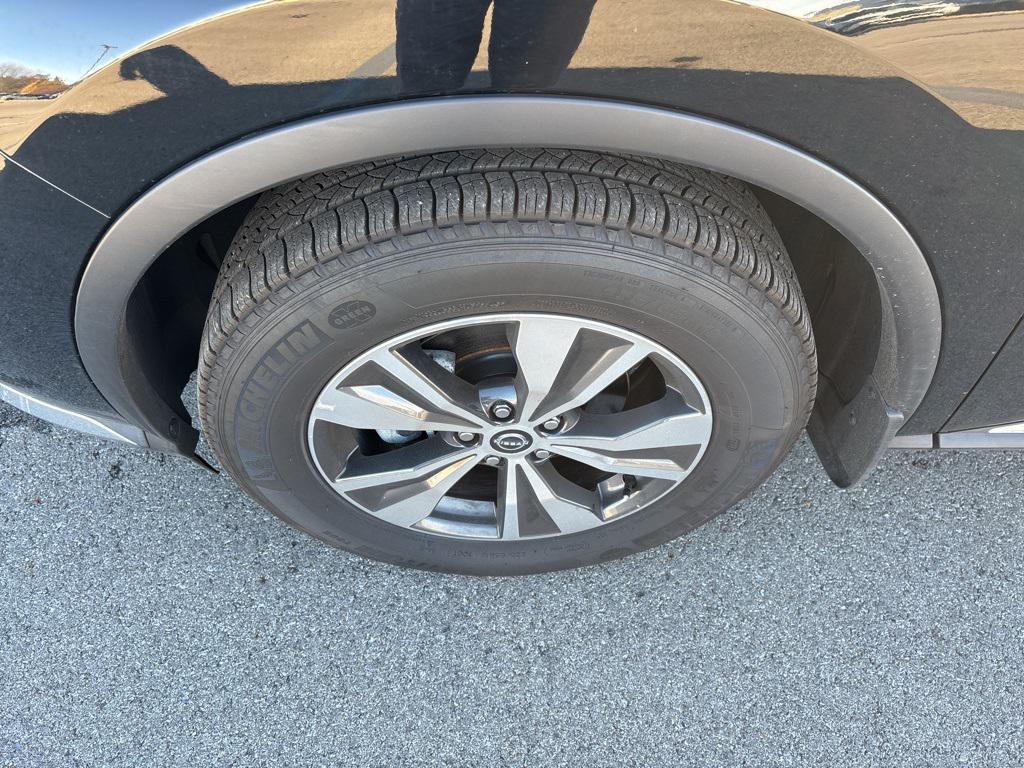 used 2024 Nissan Murano car, priced at $25,000