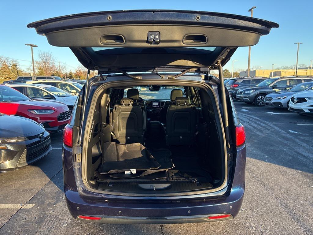 used 2018 Chrysler Pacifica car, priced at $14,977