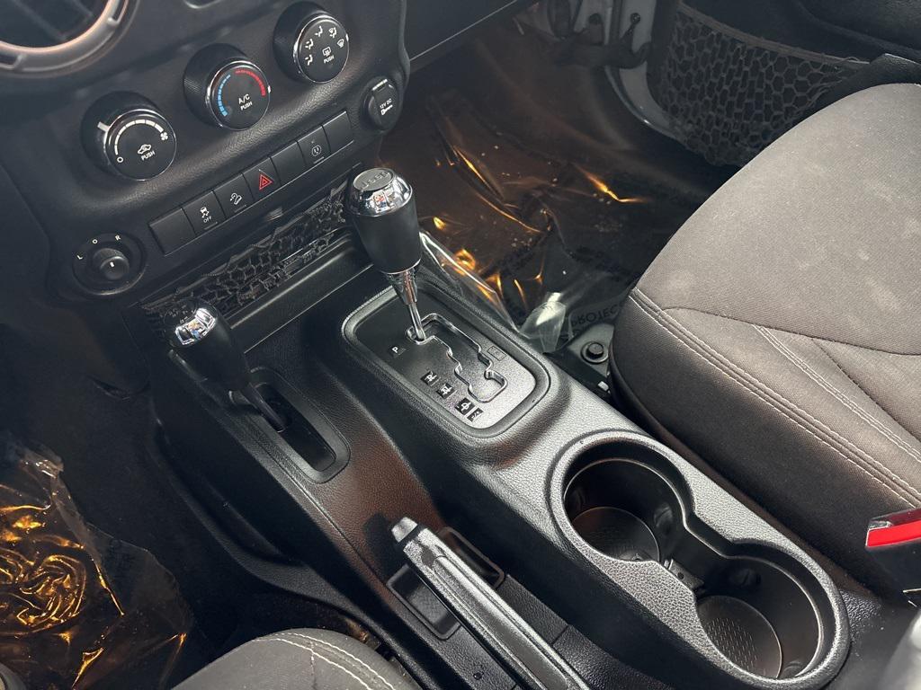 used 2014 Jeep Wrangler Unlimited car, priced at $13,000