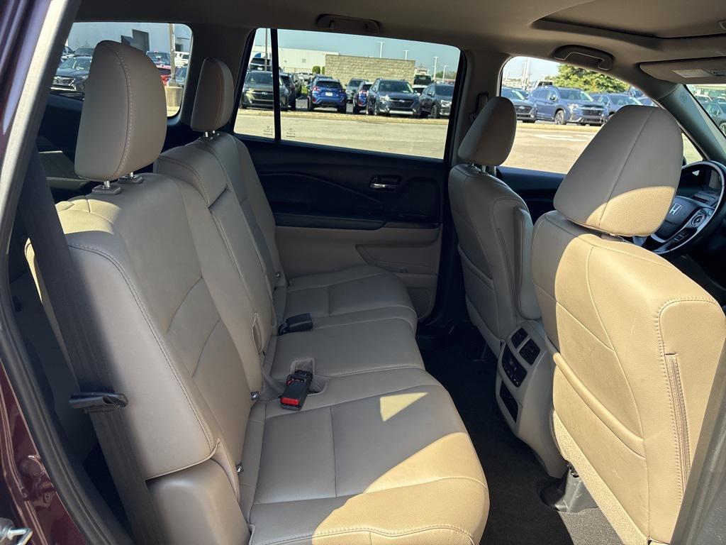 2016 Purple Honda Pilot