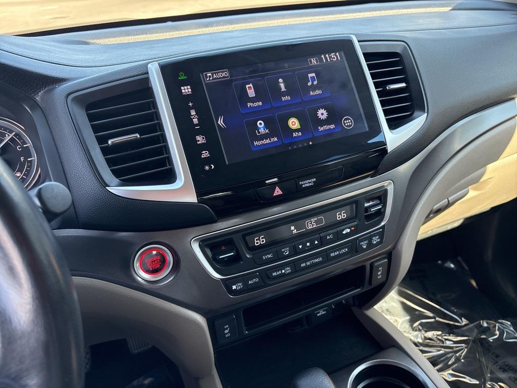 2016 Purple Honda Pilot