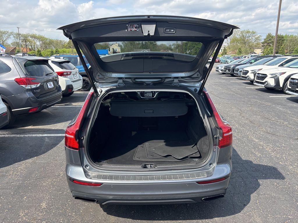 used 2020 Volvo V60 Cross Country car, priced at $22,942