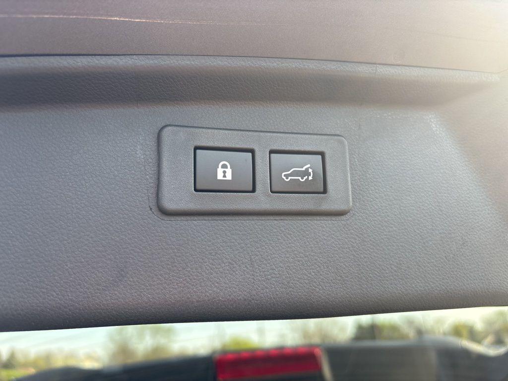 used 2025 Subaru Outback car, priced at $30,318