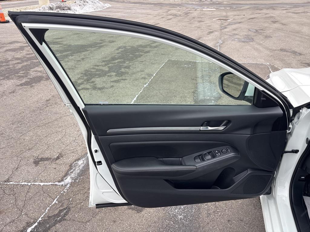 used 2022 Nissan Altima car, priced at $19,400