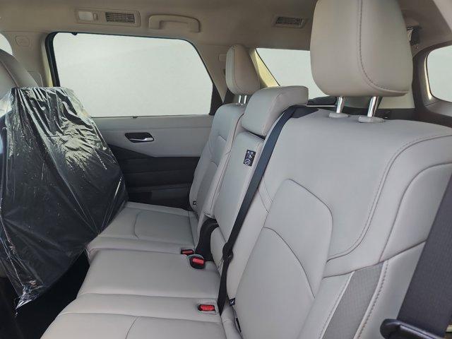new 2025 Nissan Pathfinder car, priced at $42,827