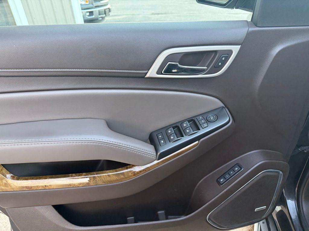 used 2017 GMC Yukon car, priced at $25,995