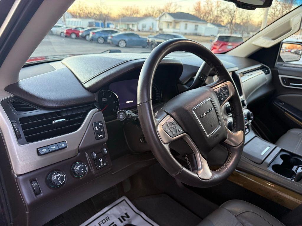 used 2017 GMC Yukon car, priced at $25,995