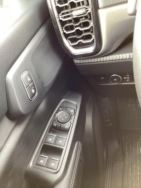 new 2025 Ford Ranger car, priced at $43,910