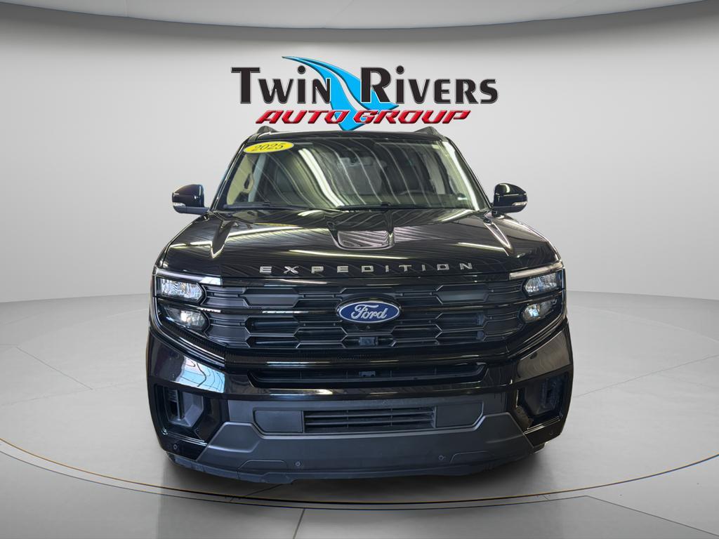 used 2025 Ford Expedition car, priced at $58,950