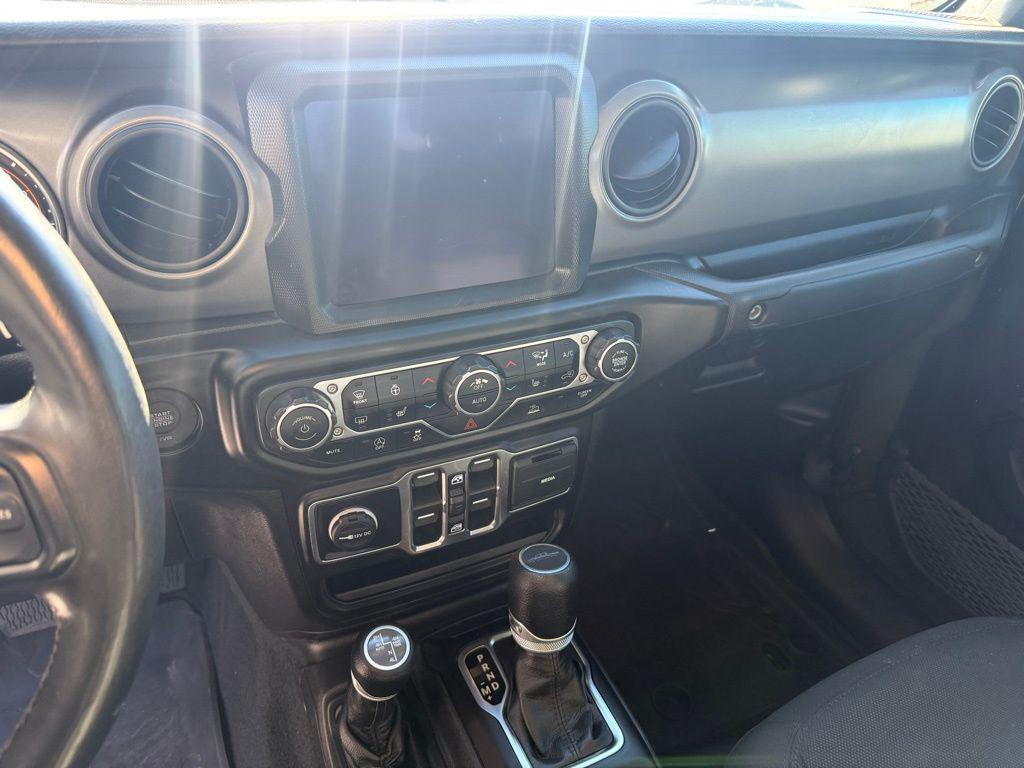 used 2022 Jeep Gladiator car, priced at $34,595
